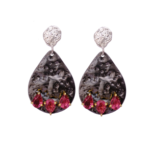 Boucles d'oreilles en calcédoine bleue encre opalite Design martelé en or oxydé avec bijoux en pierre de naissance à la mode Boucles d'oreilles en pierre de naissance - Product Image 6