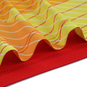 ชุดฟุตบอลแบบกำหนดเอง เสื้อฟุตบอลผู้ใหญ่ พิมพ์ลาย โพลีเอสเตอร์ 100% แขนสั้น ขายส่ง - Product Image 5