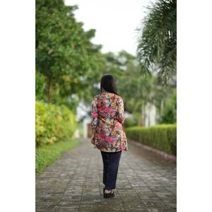 Ensemble décontracté pour femmes rouge multicolore imprimé fleuri doux toile pantalon genou Style occidental bouton décoration pour vêtements de vacances - Product Image 6