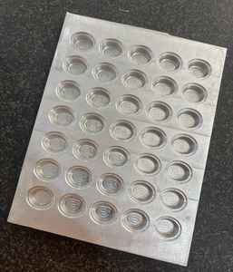 Molde de aluminio duradero de 35 cavidades, producto de metal de alta calidad - Product Image 3