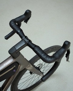 Vélo de route en carbone complet Addict 10 de qualité supérieure, vélo de route en carbone intégral, frein à disque, vélo de course pour l'entraînement - Product Image 2