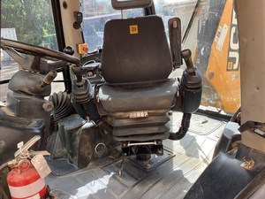 2013 JCB 3CX รถตักล้อยางขนาดเล็กเครื่องยนต์เพอร์กินส์โหลดได้9ตันรับประกัน1ปีชิ้นส่วนรถแบ็คโฮขนาดเล็ก-ปั๊มเกียร์ - Product Image 6