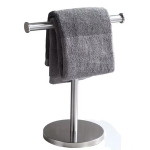 Porte-serviettes en métal luxueux, solution élégante pour organiser les serviettes de toilette et les serviettes de bain. - Product Image 2