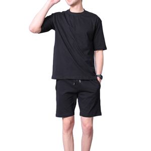 Conjunto de camiseta y pantalones cortos de verano transpirables personalizados con MOQ bajo, 100% algodón, informal, de 2 piezas, ligero, estampado y tejido para hombre - Product Image 1