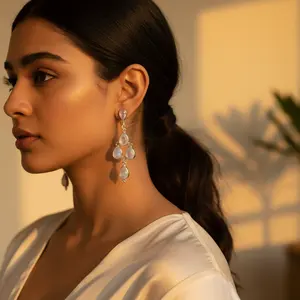 Pendientes de Plata de Ley 925 con Piedra Lunar, Elegantes y Modernos, para Regalo de Mujer - Product Image 2