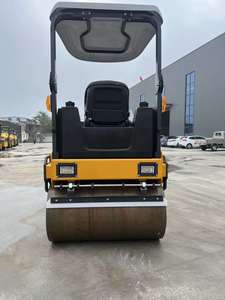 Compacteur vibrant à double tambour Kubota de 1 tonne, moteur diesel ou essence, pour travaux routiers - Product Image 3