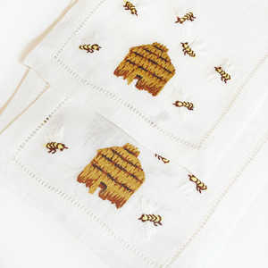 Personalizado al por mayor lindo abejas cóctel servilletas Hemstitch bebida servilleta 100% Lino tamaño 6x9 "para el hogar Hotel Bar eventos - Product Image 2