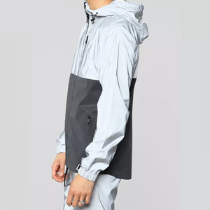 OEM personalizado conjuntos de los hombres de peso ligero de la calle de nylon chándal cortavientos conjunto de pantalones cortos para hombres - Product Image 4