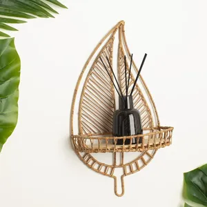 Estante colgante con forma de hoja de ratán hecho a mano Estante de almacenamiento de ratán de diseño único para su hogar - Product Image 2