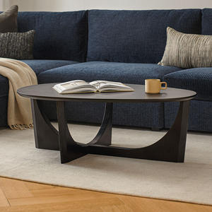 Mesa de centro Tovi de 42.5 pulgadas hecha de madera de caoba con color negro, adecuada para su uso en la sala de estar. - Product Image 2