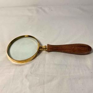 Loupe à poignée en corne de buffle, fabriquée à la main pour une lecture de précision et un style vintage classique, de haute qualité - Product Image 4