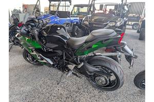 Motos sportives <span class=keywords><strong>Kawasaki</strong></span> Ninja <span class=keywords><strong>650</strong></span> ABS KRT Edition 2026 CLEAN <span class=keywords><strong>Performance</strong></span> à vendre + Garantie - Product Image 6