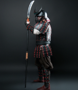 Traje de Armadura de Caballero Templario de Alta Calidad con Forro Interior y Soporte de Madera, el Más Vendido del 2024 |   Caballeros Cruzados - Product Image 1