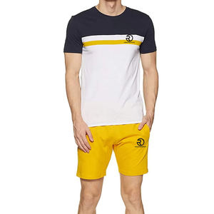 Vente en gros de t-shirts ensemble de shorts sweat ensemble 2 pièces confortable t-shirts et shorts respirants pour hommes - Product Image 1
