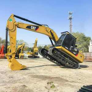 Excavadora Caterpillar 320D2l usada - Product Image 3