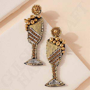 Boucles d'oreilles en perles artisanales Tequila Shot Fun Unique Déclaration Bijoux pour les fêtes Festivals Casual Wear and Gifting - Product Image 4