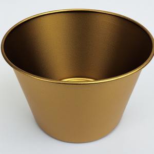 Maceta de latón dorado antiguo de lujo con acabado martillado suave, perfecta para el estilo tradicional y las esquinas interiores decorativas - Product Image 6