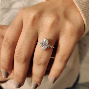 Anillo Étnico de Plata con Moissanita de 3.08ct, Corte Ovalado, Halo Oculto, Certificado IGI, para Mujer, para Boda, Fiesta, Aniversario - Product Image 2