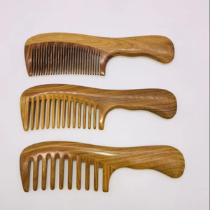 PARAGRAPH Peigne à cheveux manche en bois fait à la main pour une utilisation en salon de l'Inde Peigne en bois en gros pour un usage commercial à vendre en - Product Image 1