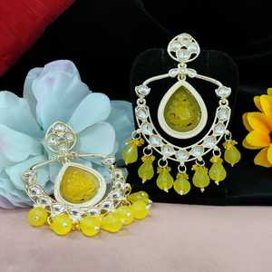 Royal Indian Kundan Chandbalis, Pendientes colgantes de acrílico de la mejor calidad con piedra central grabada para bodas y ropa festiva - Product Image 3