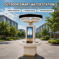 Station d'eau intelligente solaire |   3 modes d'arrosage |   Chargeur sans fil USB |   Acier inoxydable 304 |   Design moderne et luxueux |   Extérieur Public