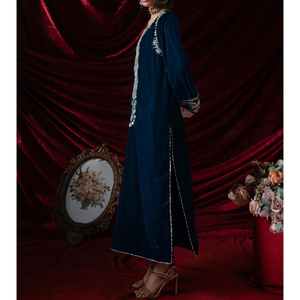 Prix raisonnable élégant broderie velours robe tissu doux hiver velours robe culturelle meilleure vente robe de mariée en velours - Product Image 2