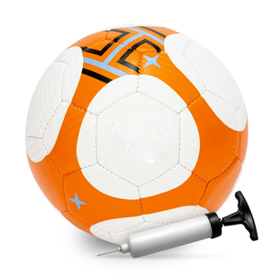 Ballon de football cousu à la machine en PVC de 2.7mm de qualité d'entraînement de taille 3 avec pompe de football pour l'entraînement et la promotion - Product Image 5