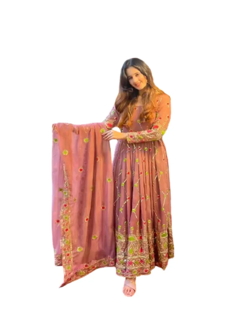 Indiase Traditionele Premium Lehnga Choli Voor Huwelijksfeest Kleding Lehenga Choli Voor Vrouwen Uit Surat India Groothandel