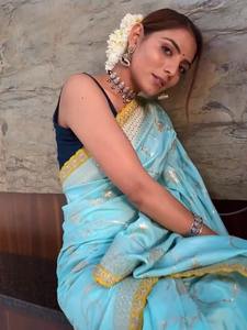 Dernier modèle exclusif de sari en soie georgette à bordure jacquard Vesta Exports, travail de zari, pallu riche, toutes saisons, fête indienne pakistanaise - Product Image 2