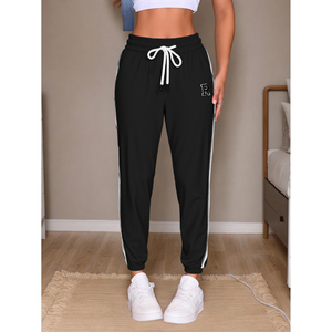 Pantalones Deportivos Jogger Negros Transpirables para Mujer con Cordón Lateral, Rayas y Aplicaciones, Estilo Cargo Informal con Técnica Arrugada para Uso Diario LJ - Product Image 1
