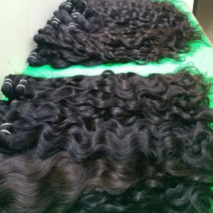 Precio al por mayor de extensiones de cabello natural rizado sin procesar barato de fabricante indio y proveedor Remy cabello humano virgen Remy - Product Image 5