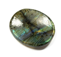 Pierre d'inquiétude de Labradorite Flashy pour les médiations Spiritual sept chakra Acheter chez Alif Crystal et Agate