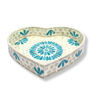 Juego de Bandejas de MDF en Forma de Corazón con Diseño Floral Azul y Capiz Blanco, Elegantes Bandejas para Servir - Product Image 2