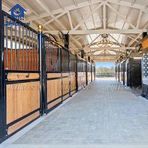 Équipement d'écurie pour chevaux en bambou galvanisé de luxe, panneaux d'écurie pour chevaux avec fenêtre et porte portables - Product Image 5