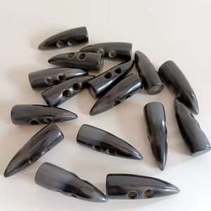 Botón de Palanca Moderno Impermeable de Primera Calidad, Hecho a Mano con Cuerno Natural, Botones de Palanca Hechos a Mano por Crescent Crafts - Product Image 5