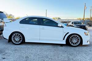 USADO LHD/RHD 2010 MITSUBISHI LANCER EVOLUTION X GSR - Product Image 5