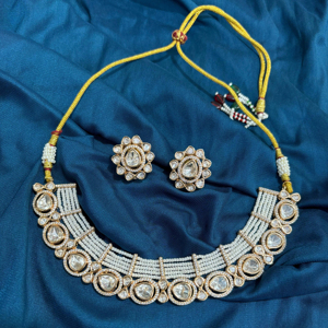 Ensemble de collier élégant en diamant américain Bijoux de qualité supérieure avec de superbes pierres en feuille d'aluminium et un placage Carrat à la finition éblouissante - Product Image 1