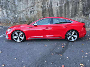Vente en gros – Audi RS 5 Sportback AWD 2.9T Quattro 4 portes 2019, cuir, caméra arrière, prix abordable, voiture d'occasion à vendre - Product Image 2
