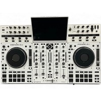 WU 2025 Denon DJ Prime 4 Blanc - Édition Limitée Contrôleur DJ Autonome avec Flight Case disponible en stock
