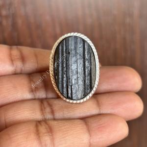 Bague en argent sterling plaqué de tourmaline noire naturelle de haute qualité, vente en gros, bague en pierre précieuse en laiton, bague tendance, bijoux imperméables - Product Image 1