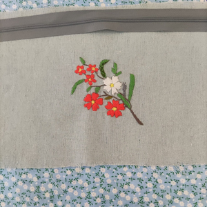 Sac en lin brodé à la main avec broderie de différentes couleurs sac à dos en lin 100% doux lavé OEM fabriqué au Vietnam - Product Image 4