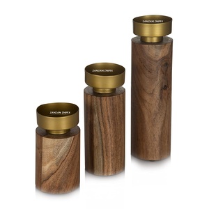 Juego de 3 candelabros de madera de mango marrón y dorado y metal para decoración de casas y festivales - Product Image 3