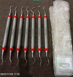 Escaladores dentales Curettes Gracey Juego de 7 piezas con mango 9 # CE Certificado Clase II Instrumento manual - Product Image 1