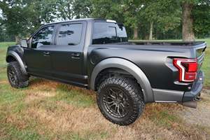 2019 F O R F-150 RAPTOR Hennessey.V8 Auto de Bajo Kilometraje, Caja de Cambios Automática, Dirección Suave, Combustible Gasolina/Eléctrico - Product Image 3