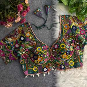 Vente chaude Belle Dressing Fancy Festival Wear Italian Silk With Mirror Work Blouse Fournisseur et exportateur indien - Product Image 5