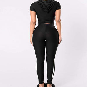 Últimos Conjuntos Deportivos Musulmanes de Diseño Personalizado, Ropa Deportiva Modesta, Estilo Tradicional, Corte Regular, Conjuntos Deportivos con Capucha de Poliéster/Algodón a Cuadros - Product Image 5