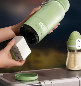 Calentador de Biberones USB Portátil 2025, Calentamiento Rápido, para Viajes, Producto Personalizado para Uso en el Automóvil - Product Image 1