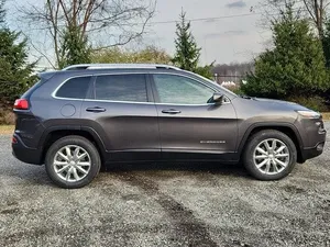 รถจี๊ปเชอโรกี ลิมิเต็ด ปี 2017 สภาพดีมาก ได้รับการรับรอง - Product Image 5