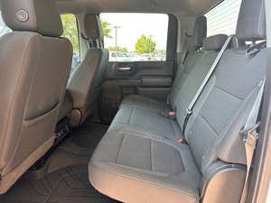 PARFAITEMENT UTILISÉ 2022 Chevrolet Silverado 3500HD - Product Image 4