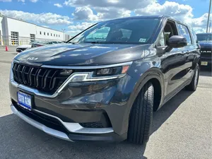 2022 Kia Carnival LXS - Product Image 3